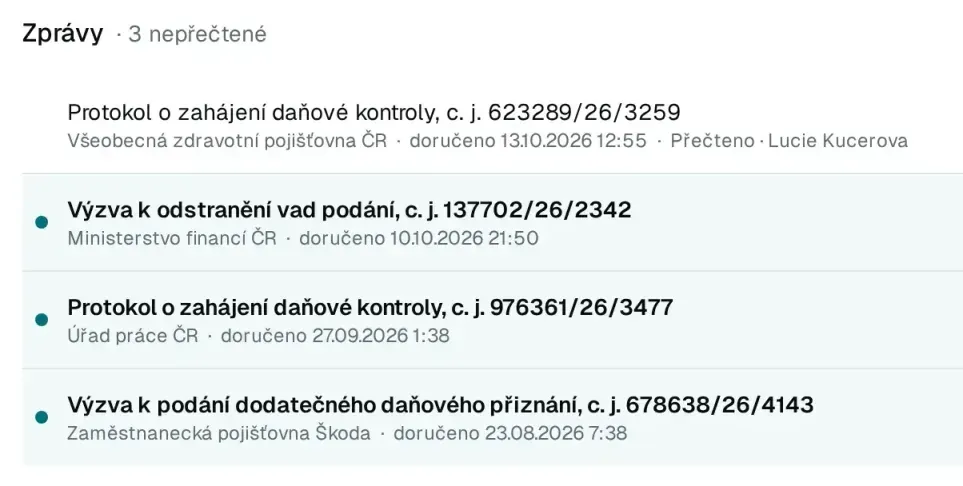 Zprávy z datové schránky klienta: výzva Ministerstva financí k odstranění vad podání a protokoly o zahájení daňové kontroly, tři nepřečtené.
